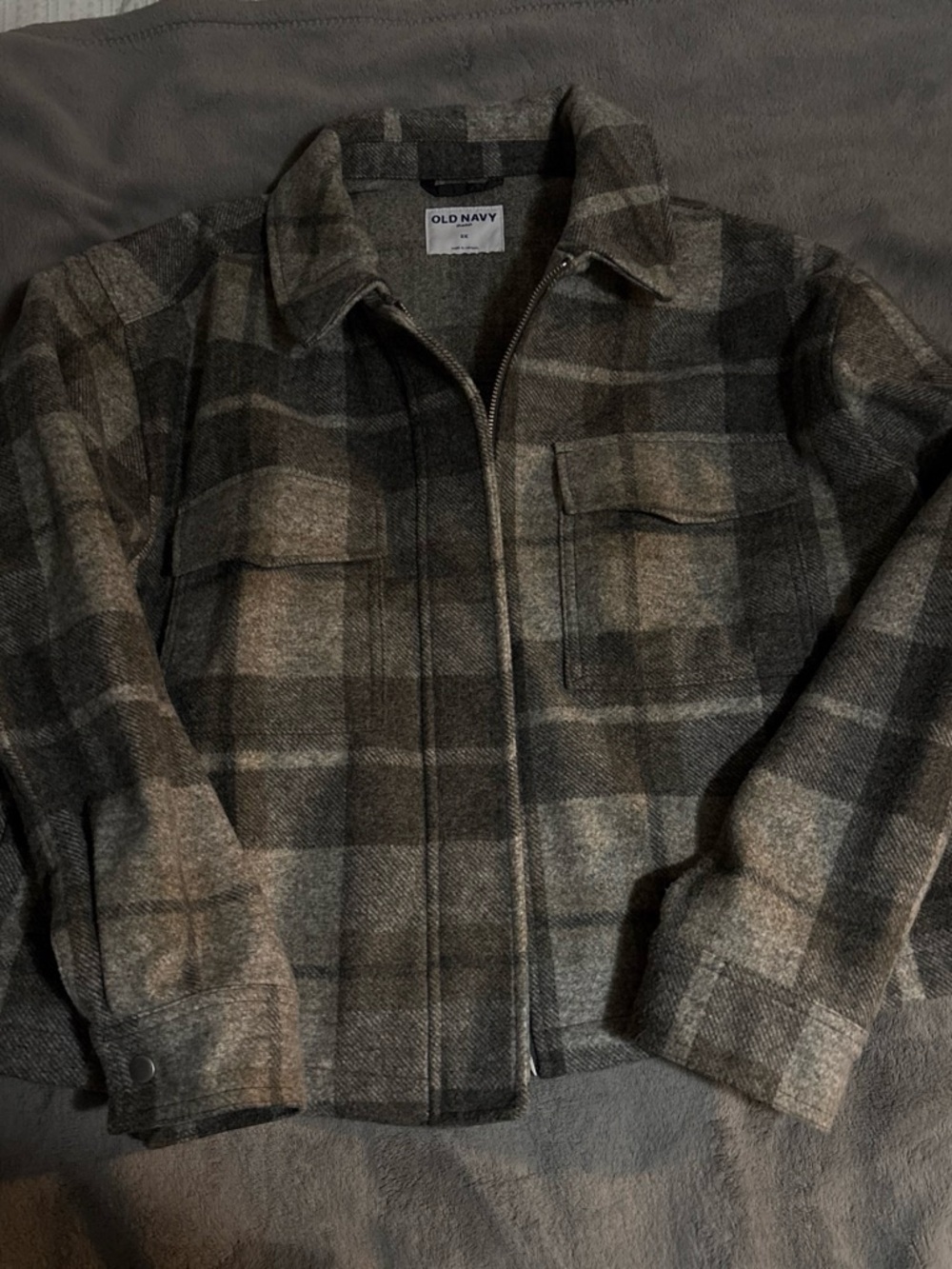 Old Navy Men’s Plaid Zip Jacket in Gray and Brown Tones